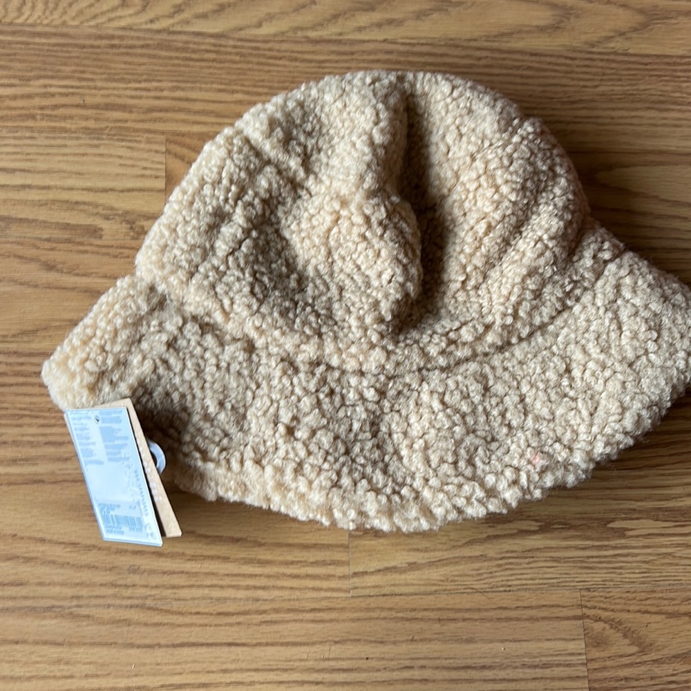 Forever 21 Tan Bucket Hat NWT